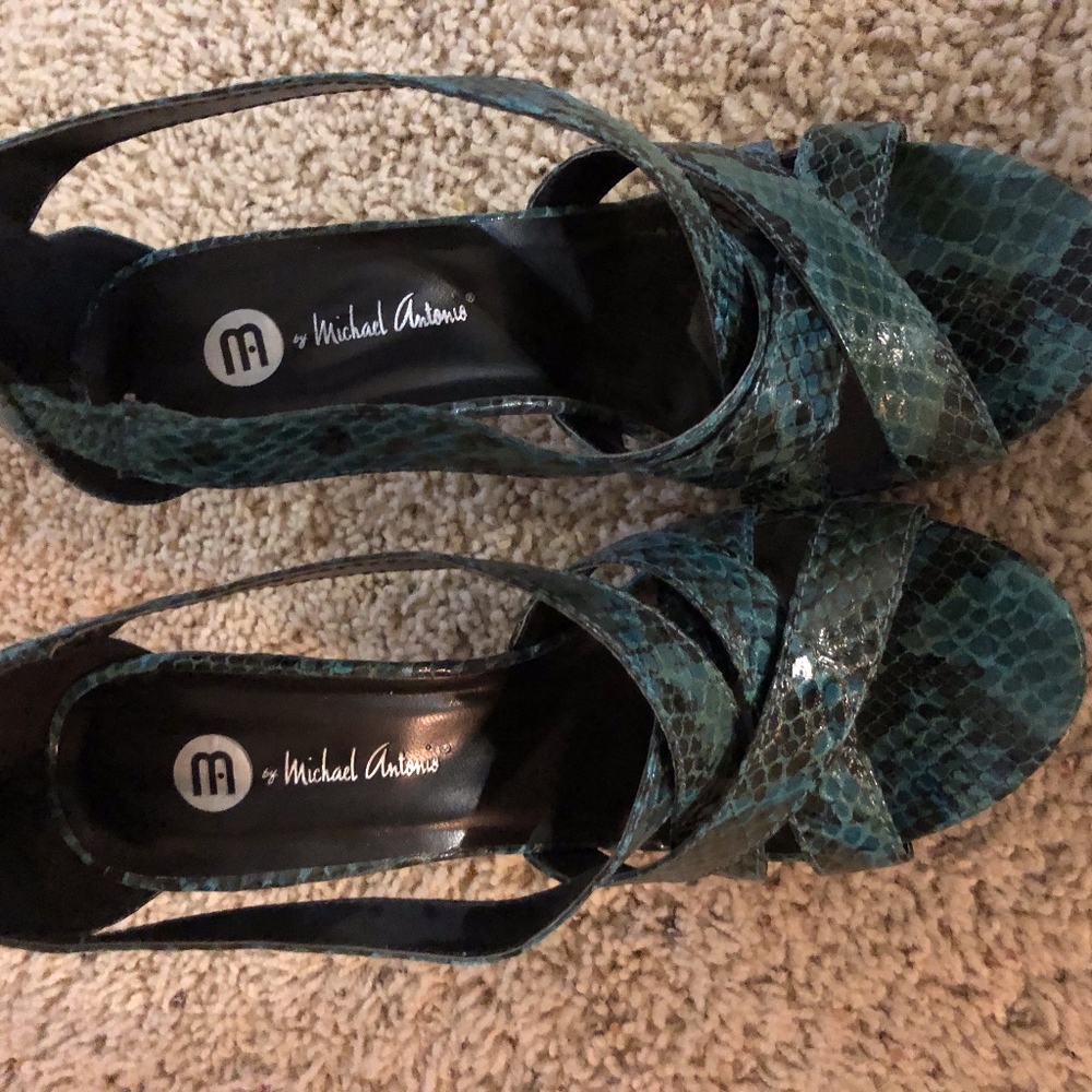 Cute high heeled sandals